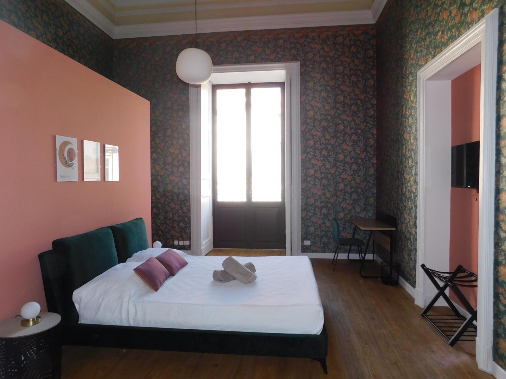 Hibiscus - Etnea Rooms Catánia Buitenkant foto