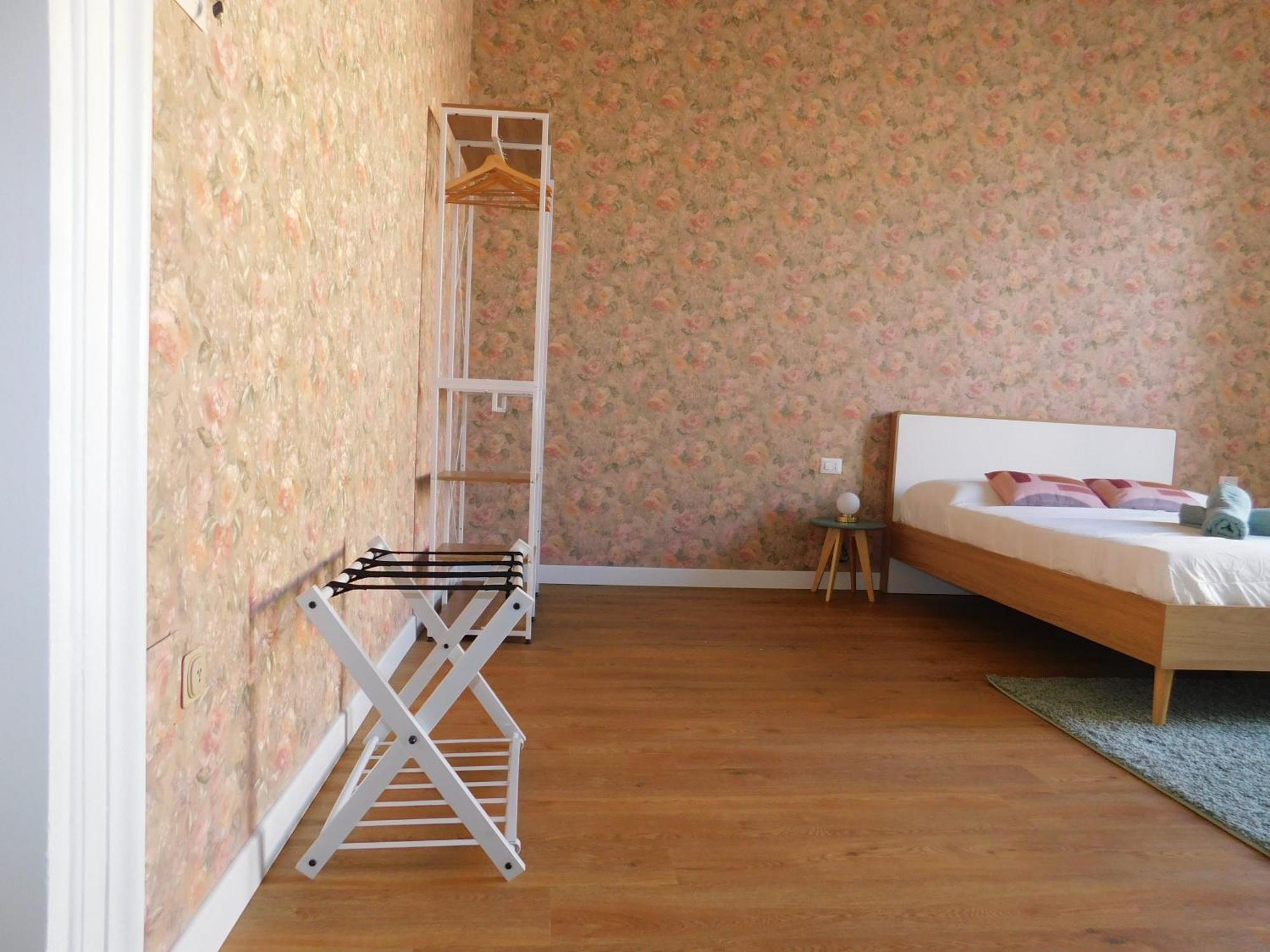 Hibiscus - Etnea Rooms Catánia Buitenkant foto