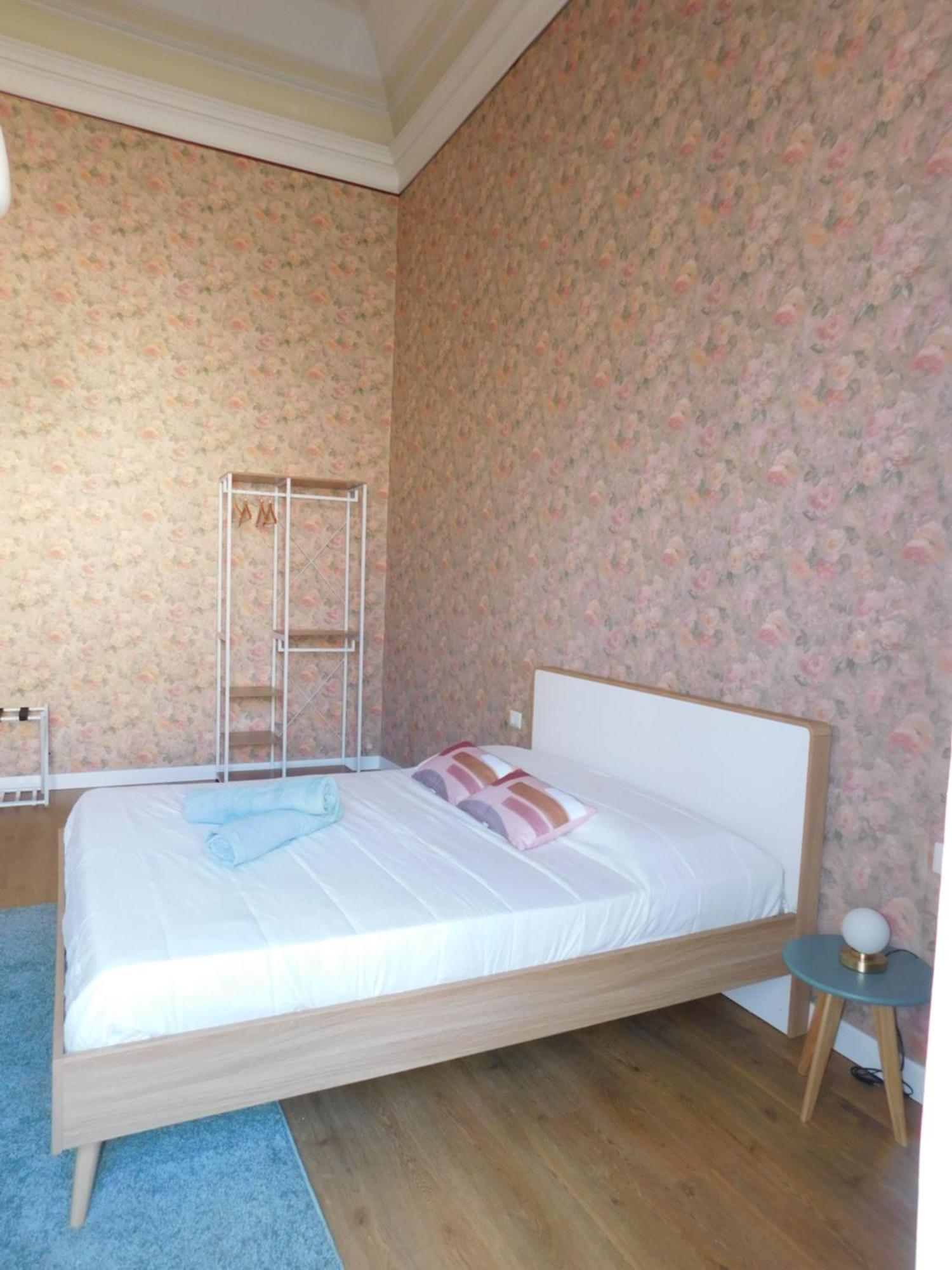 Hibiscus - Etnea Rooms Catánia Buitenkant foto